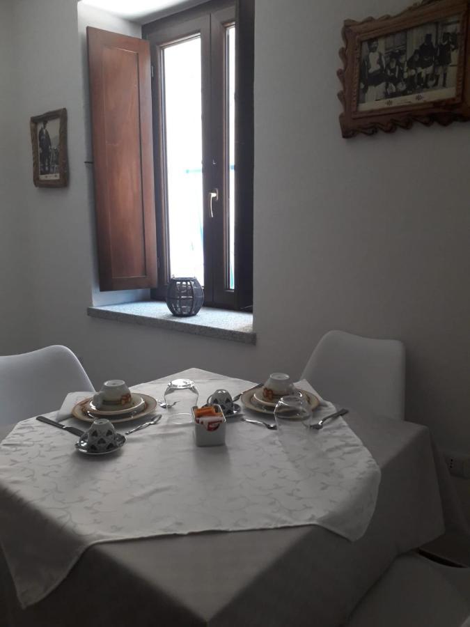 Bed and Breakfast Viche Viche à Orgosolo Extérieur photo
