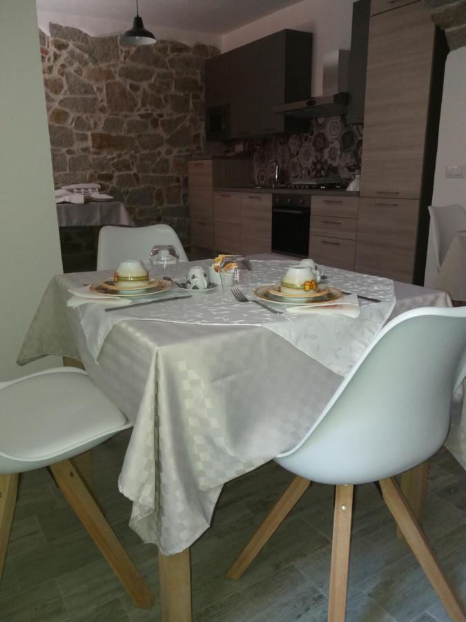 Bed and Breakfast Viche Viche à Orgosolo Extérieur photo